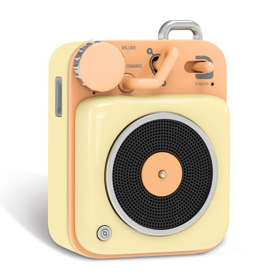 Muzen_button_yellow_02