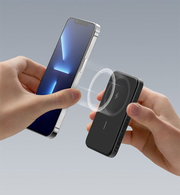 anker_621_black_03
